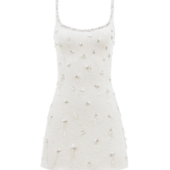 Elegant White Mini Dress - Picture 1 of 4